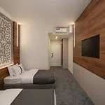 The Grand Ocean Suite Near Igi Airport